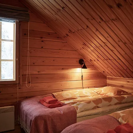 Kyyhkynen Holiday home *